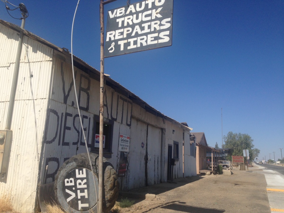 The Rectification of Names There's more than one way of being ripples