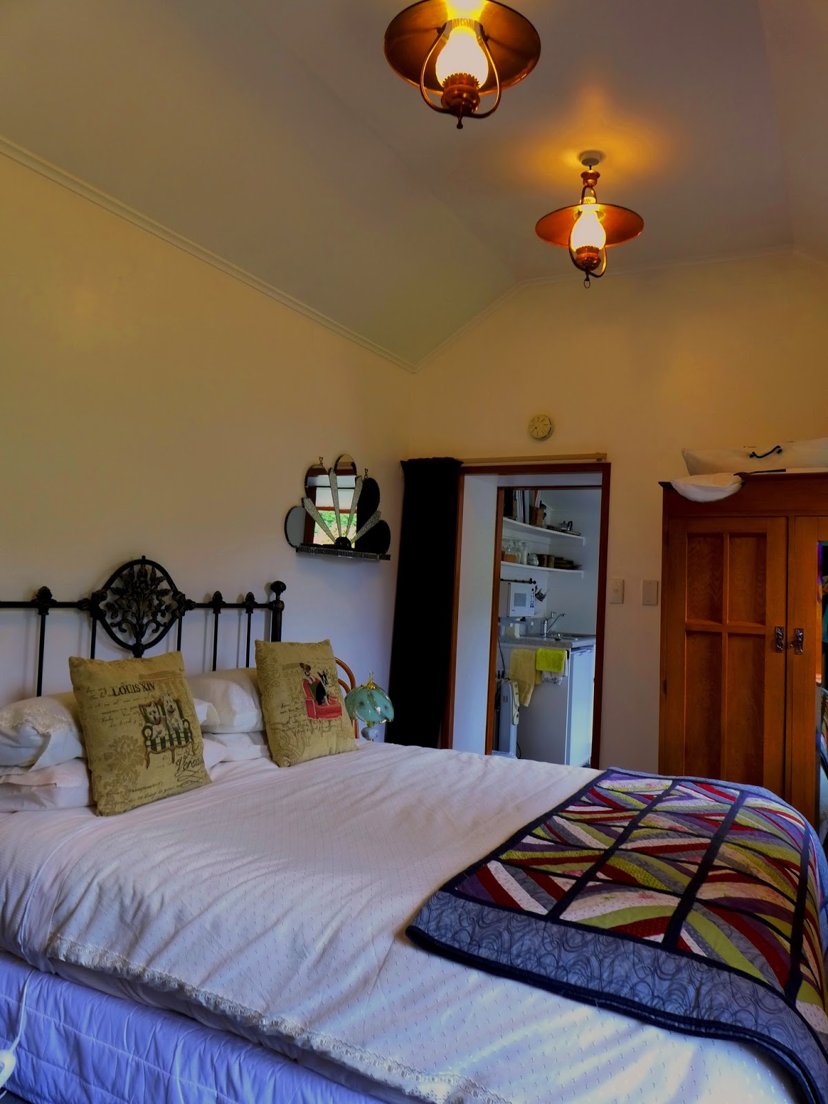 Pip Mccurdy On The Road The Tinker S Cottage Clyde Central Otago