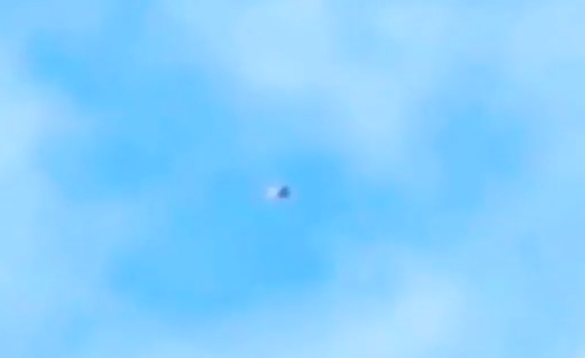 This is the UFO caught on camera over Montreal just before vanishes.