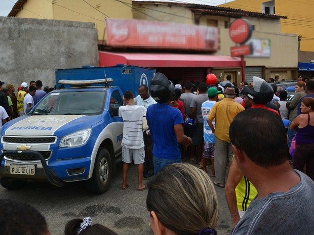 Dono de mercado é morto em Vitória da Conquista (Foto: Anderson Oliveira/ Blog do Anderson)