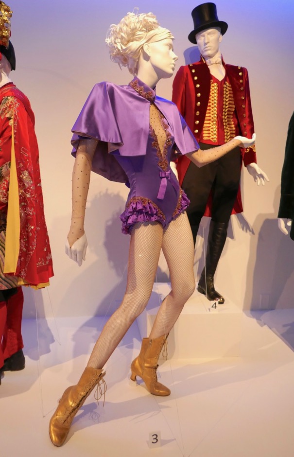 Hollywood Movie Costumes and Props: The Greatest Showman movie costumes