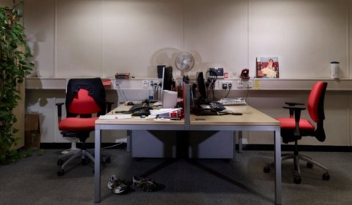 Spanish Ghost Worker Busted After He Became Eligible To Collect A Long-Service Award Spanish Ghost Worker Busted After He Became Eligible To Collect A Long-Service Award