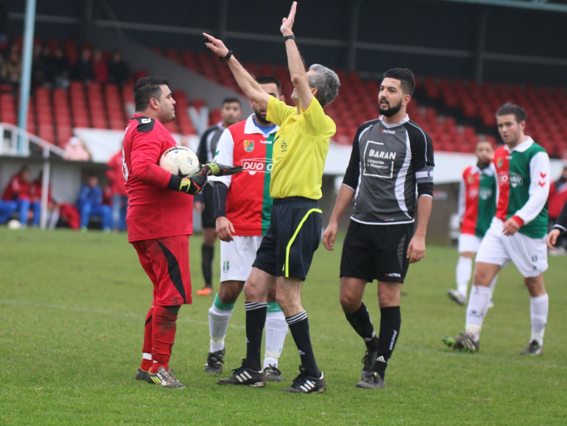 Schiedams.nl SVVPretoria 22, is de wedstrijd van de keepers, met