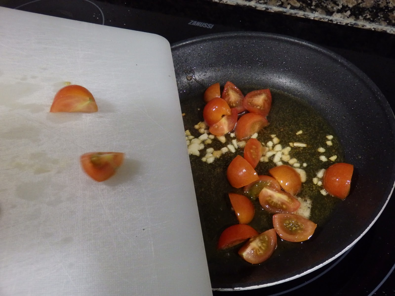 OSUKAA IS COOKING: CONCHIGLIE AI CINQUE COLORI CON TOMATES CHERRY ...