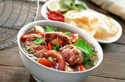 Cara memasak soto buntut yang enak Cara memasak soto buntut, resep soto buntut