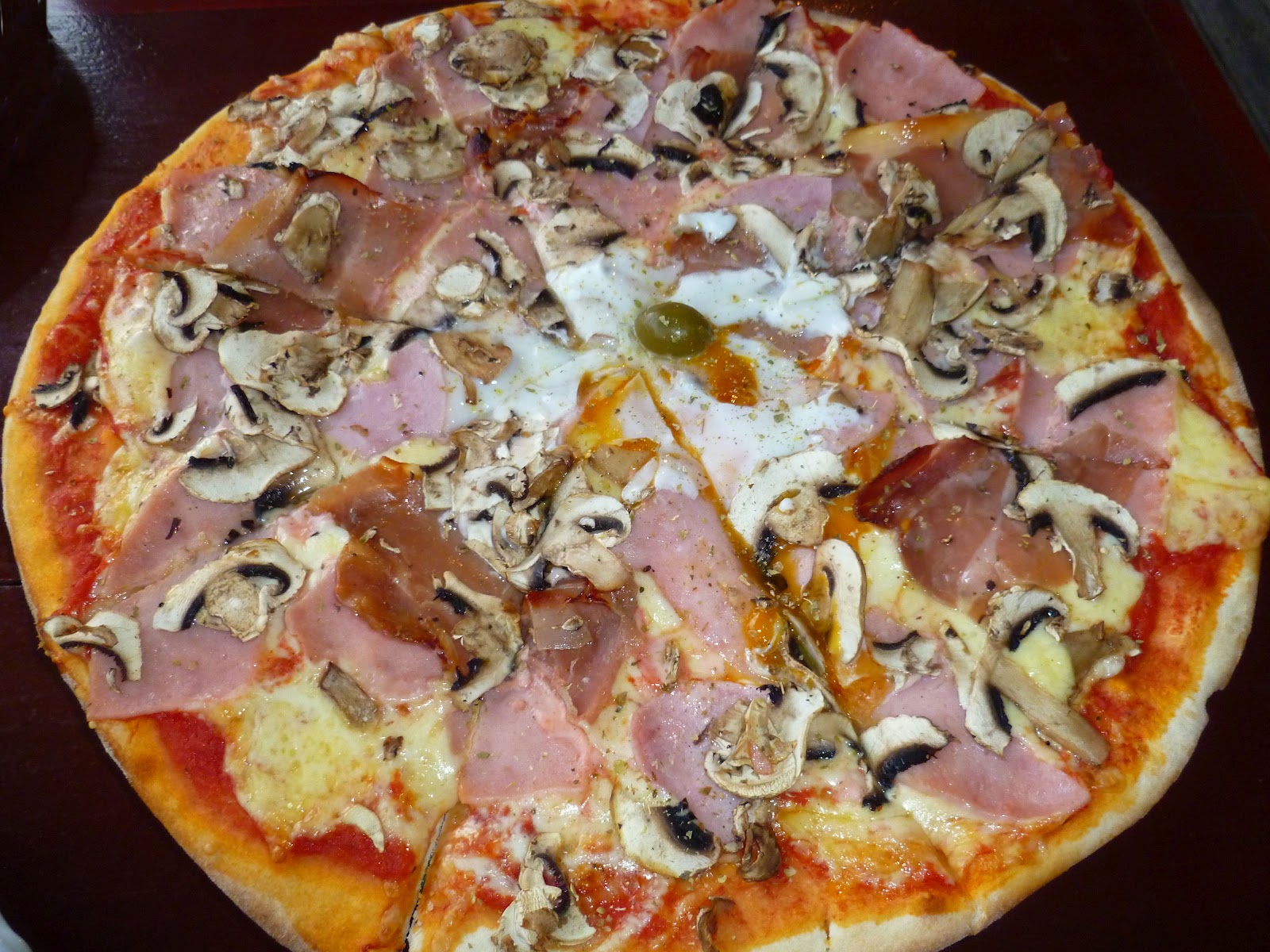 best food in croatia - pizza