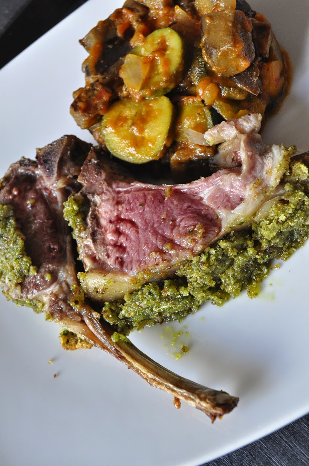 Carré d'agneau en croute d'herbes.