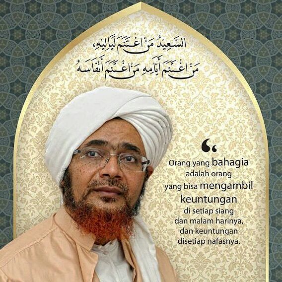 Ulama Besar yang Hafal 100.000 Ribu Hadis Abad Ini