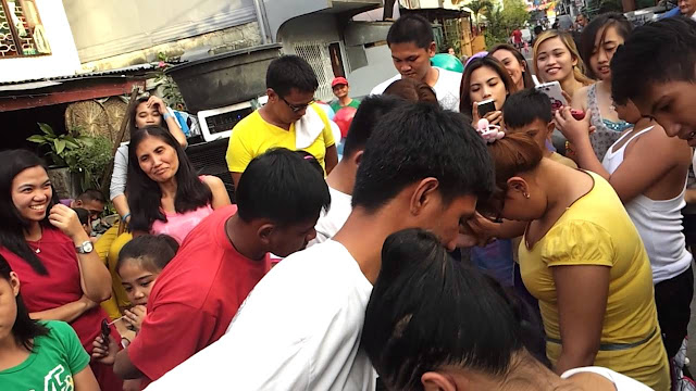 Touching! Things Children Raised By Filipino Parents Can Relate To Touching! Things Children Raised By Filipino Parents Can Relate To