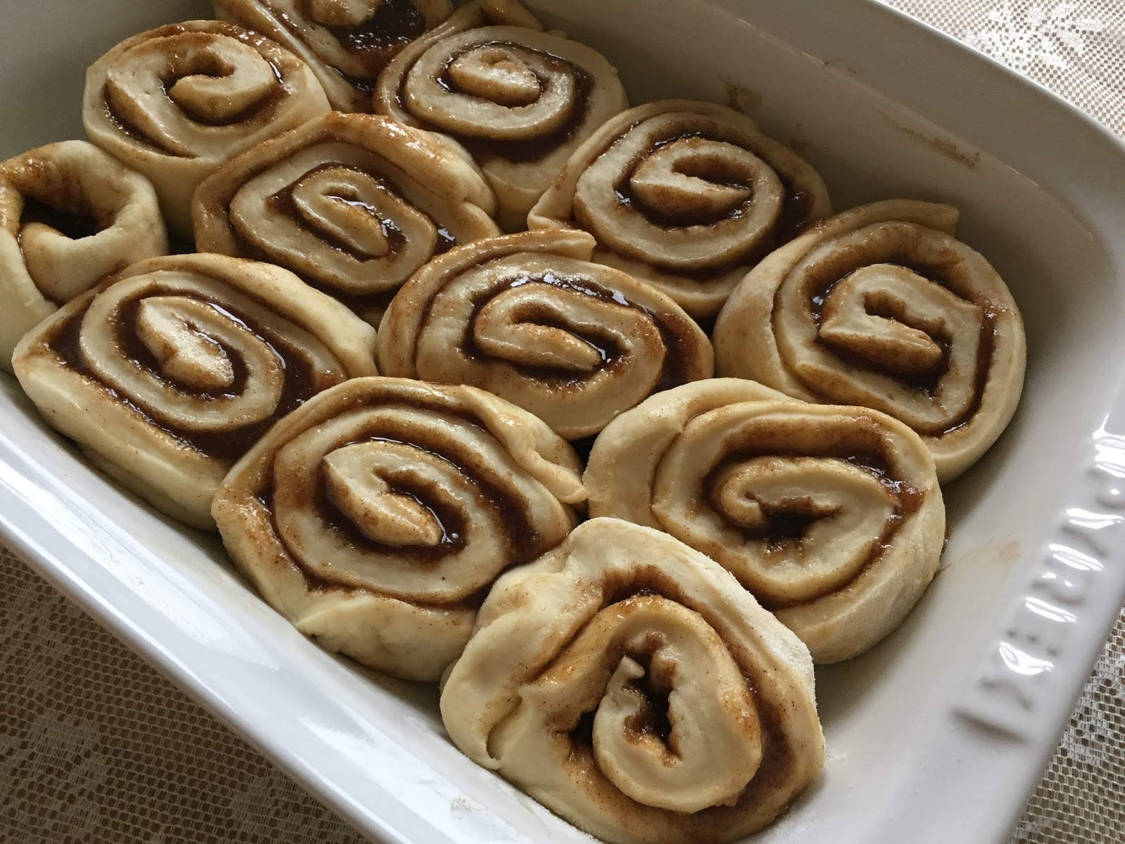 Groni&amp;#39;s Kitchen: Amerikanische Cinnamon Rolls - Zimtrollen
