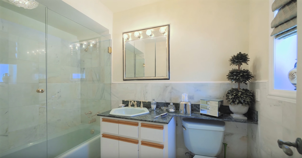 Tour 577 Ocean Blvd, Golden Beach, FL vs. 34 Mansion Interior Design Photos