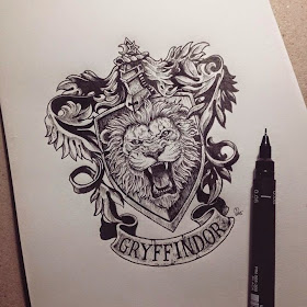 12-Harry-Potter-Gryffindor-Kerby-Rosanes-Detailed-Moleskine-Doodles-Illustrations-and-Drawings-www-designstack-co