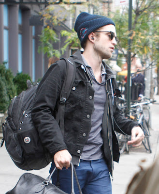 Robert Pattinson Life: Rob in NYC - Oct 8th, 2012