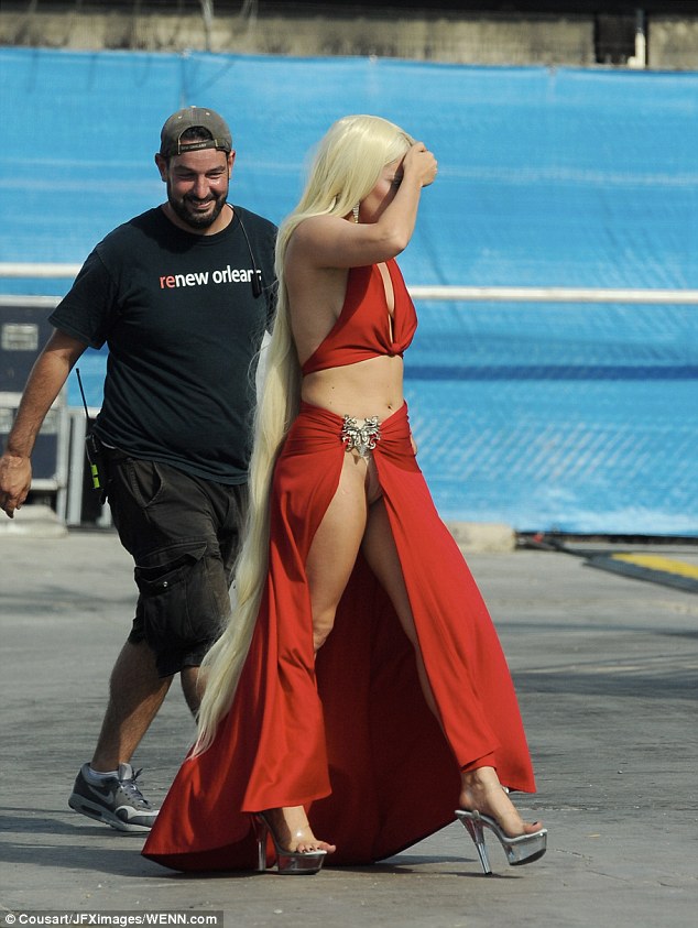 Lady Gaga shows off nude underwear on set of AHS | TDA