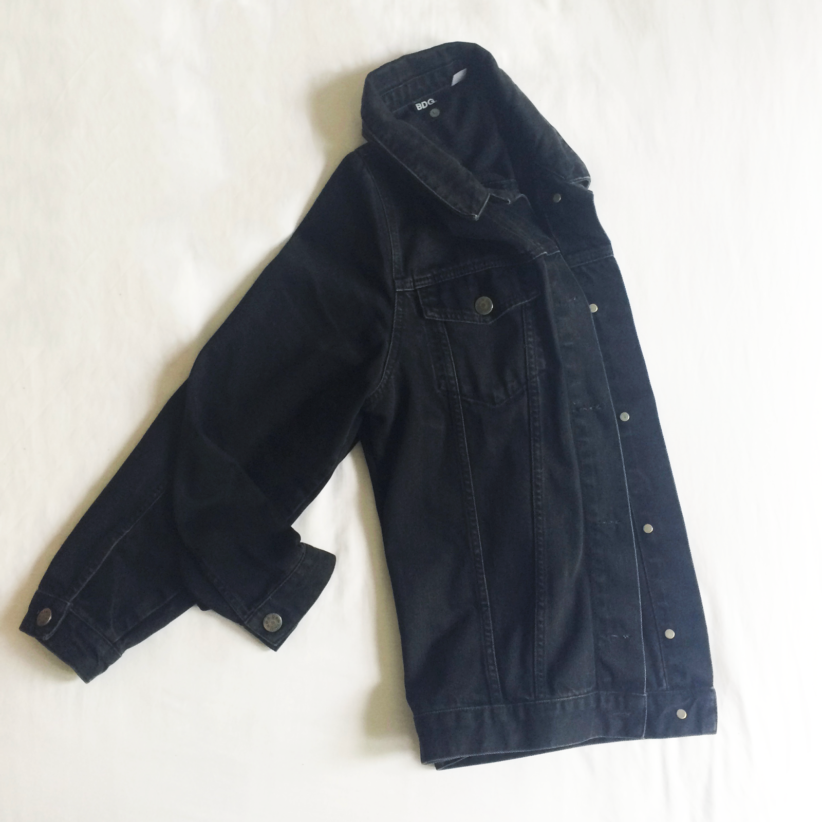 urban outfitters bdg black denim jacket oversized fashion blogger flat ley