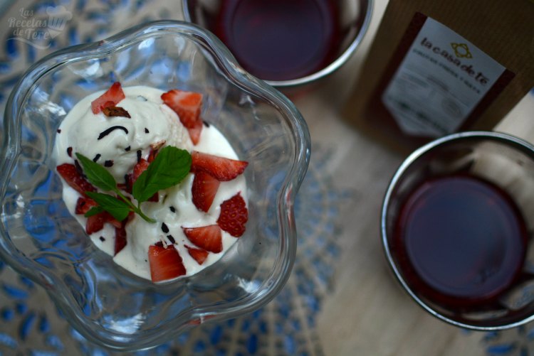 Helado de te de frutas, fresa y nata (crema de leche) 01