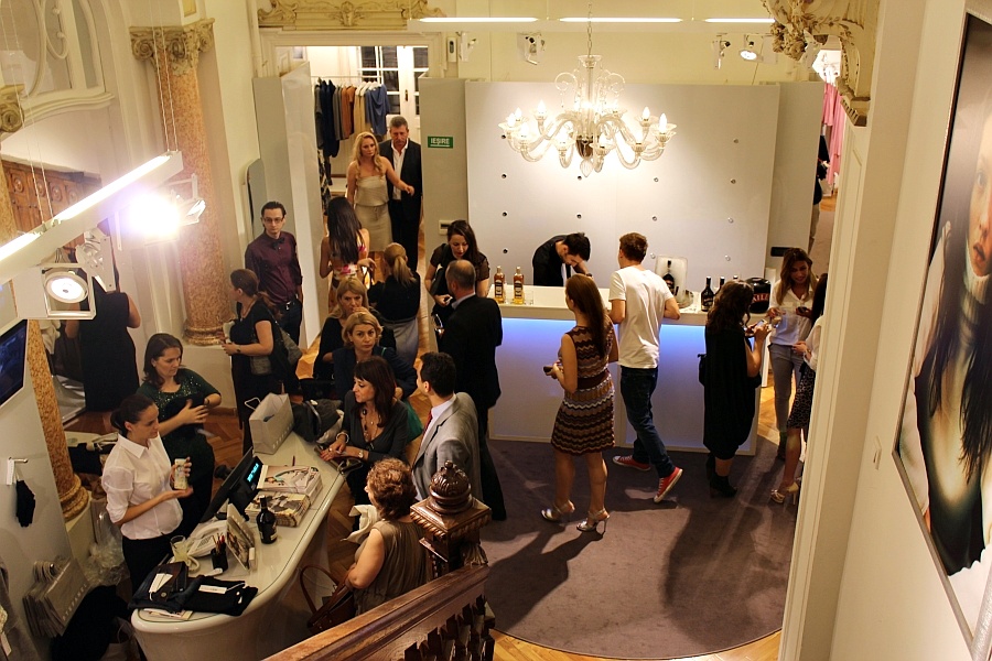 Pop Culture And Fashion Magic: Event: Stefanel’s concept store one year ...