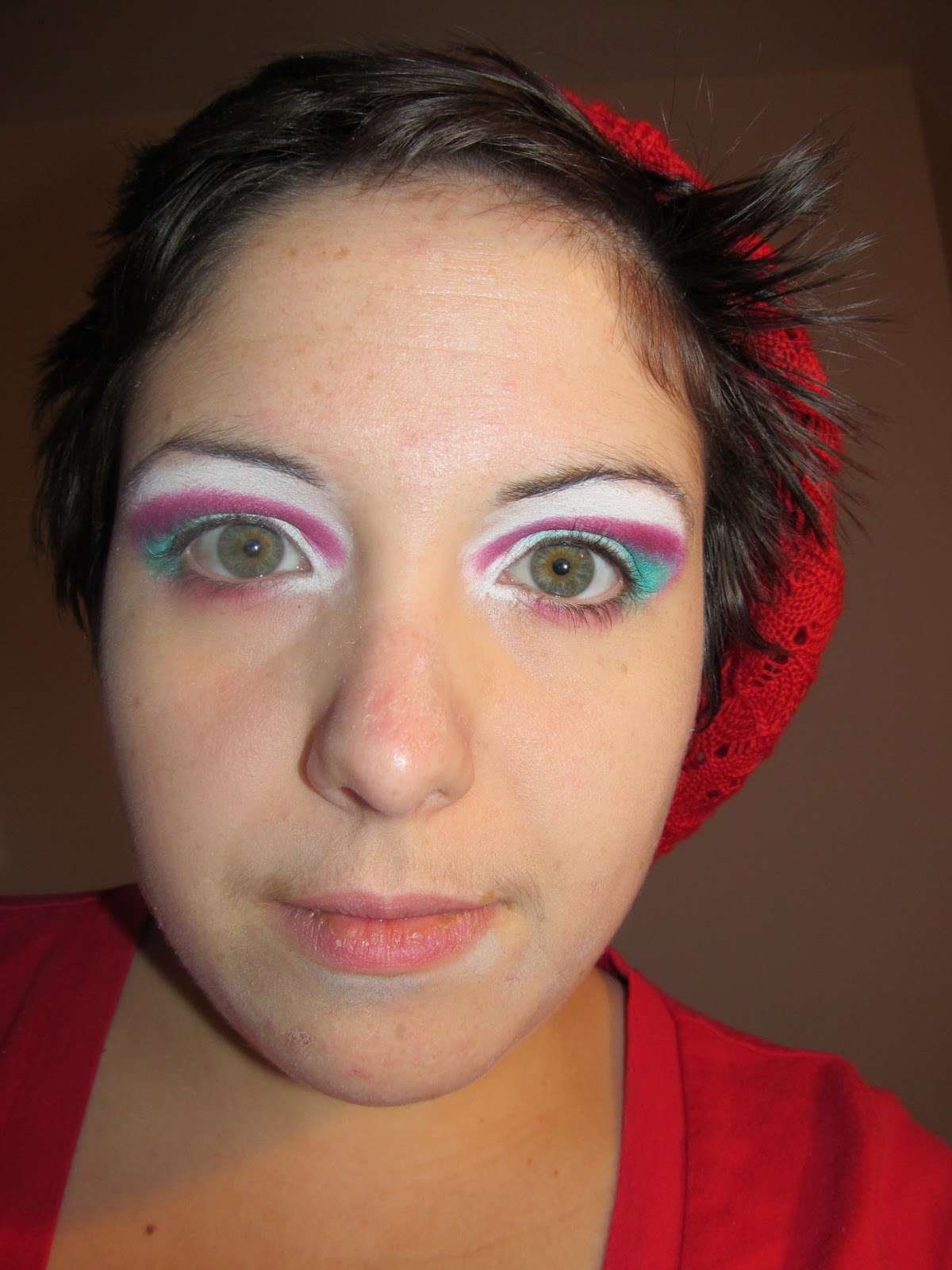 Christmas inspired make-up: Candy Cane | Be Stunning