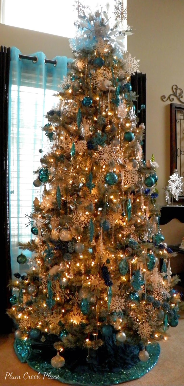 Teal and aqua snowflake Christmas tree