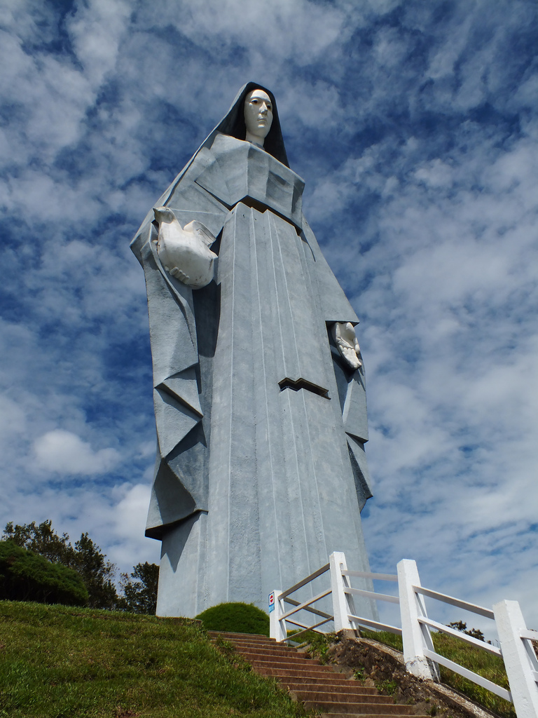Monument to Our Lady of Peace