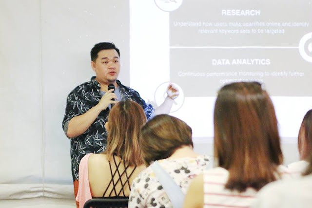 Speaker of the day, Nicholas on SEO