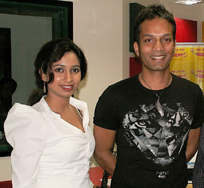 @InstaMag - Leading Indian singer Shreya Ghoshal sings her first opera for composer-conservationist Abhishek Ray emulating the voice of the entire planet. shreya-ghoshal-first-time-sings-opera-in-earth-voice-by-abhishek-ray