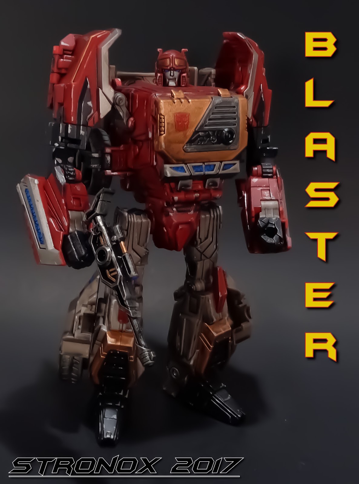 Stronox Custom Figures Transformers Blaster