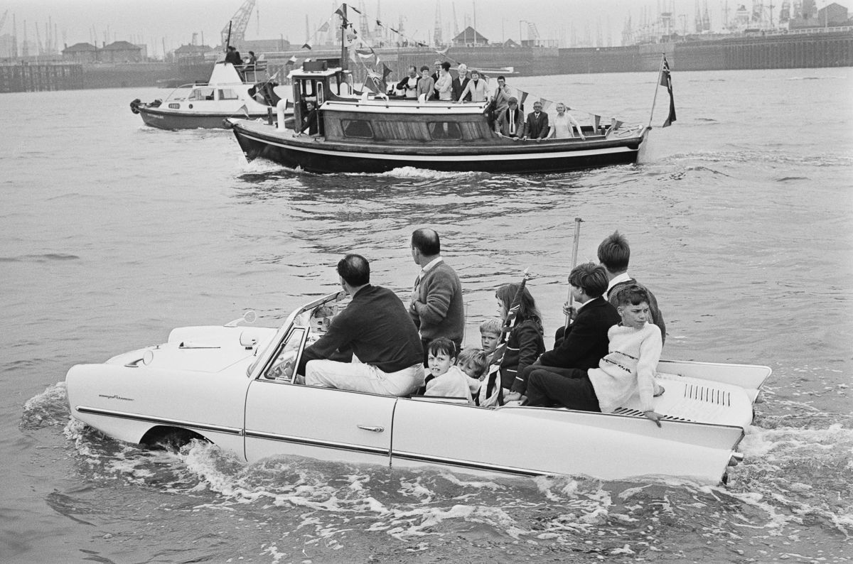 amphicar-5.jpg