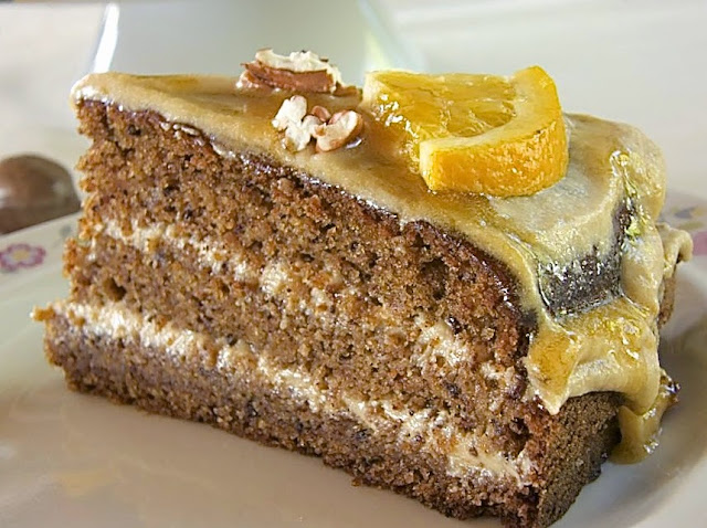 Pekannuss-Torte mit Ricotta-Creme und Orangenkaramell