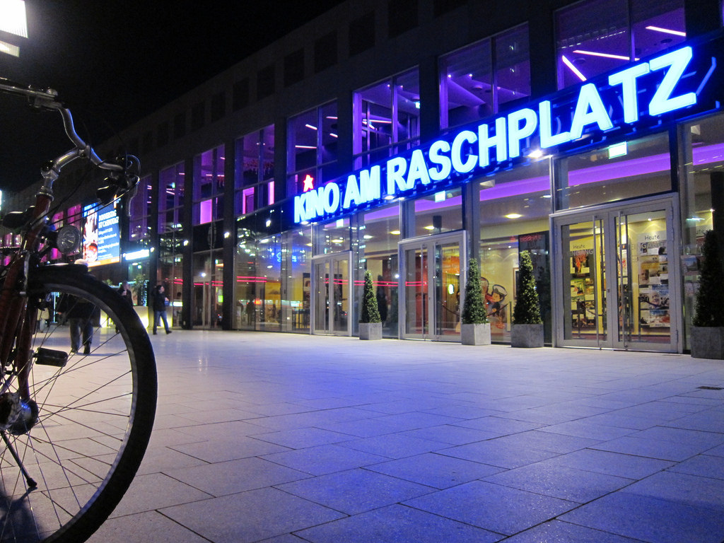 raschplatz kino woodenbild )