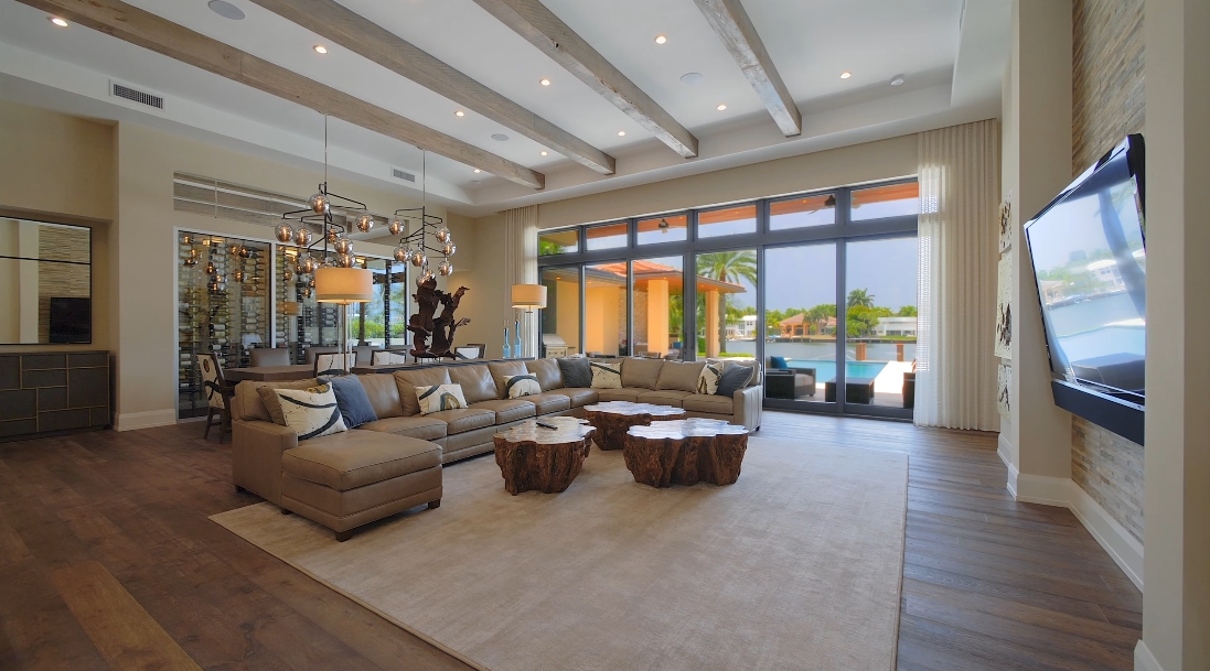 44 Photos vs. 919 S Southlake Dr, Hollywood, FL Luxury Home Interior Design Tour