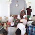 Satgas TMMD Bondowoso Ajak Warga Shalat Jum’at Berjamaah