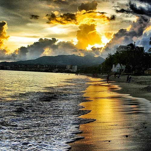 Puerto Vallarta, Mexico | 10 Places to See Beautiful Sunset Around The World Puerto Vallarta, Mexico | 10 Places to See Beautiful Sunset Around The World