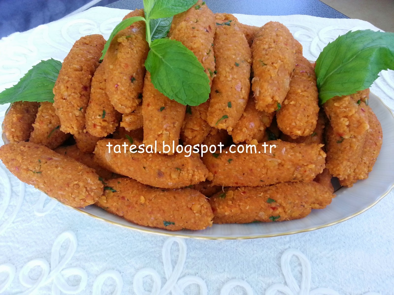 Kek Kalıbında Mercimek Köftesi Kek Kalıbında Mercimek Köftesi