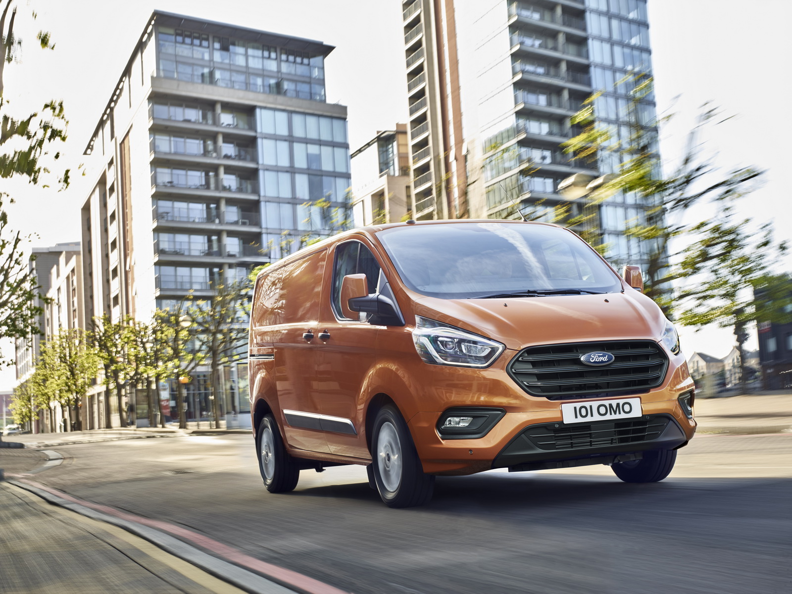 2017 - [Ford] Tourneo/Transit restylé - Page 2 2017_Ford_Transit_02