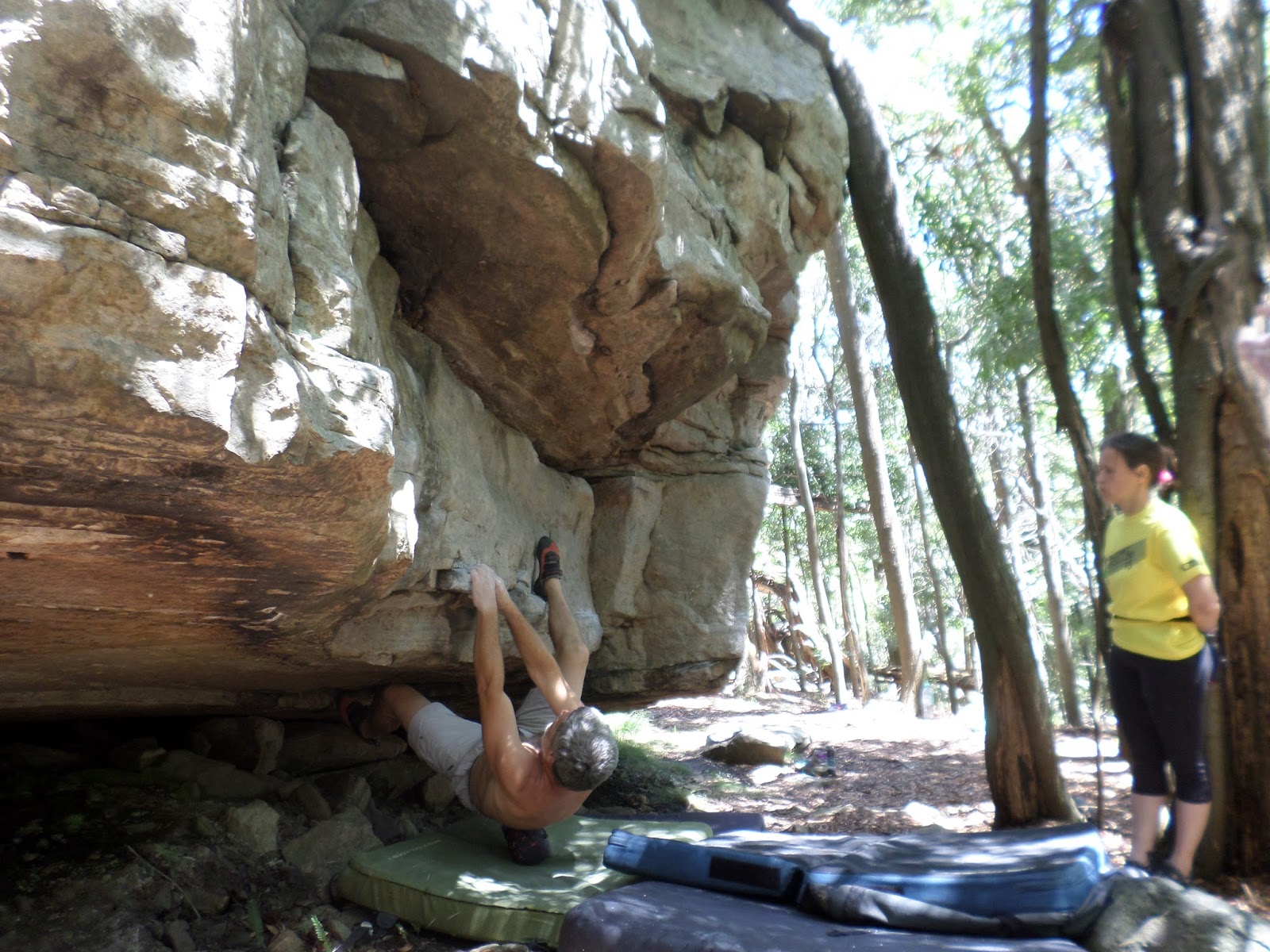 Rally mode rock climbing with two artificial hips Cupps was here Part 1; Let's go bouldering!