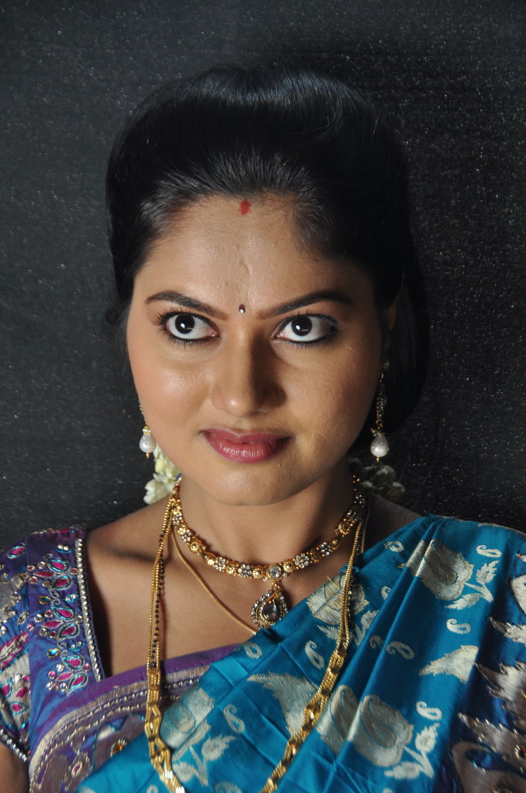 telugu tv actress varalakshmi