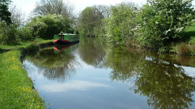 leeds-liverpool canal, pennine way