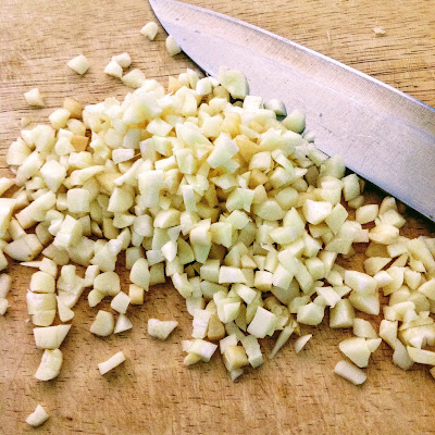 chopped garlic