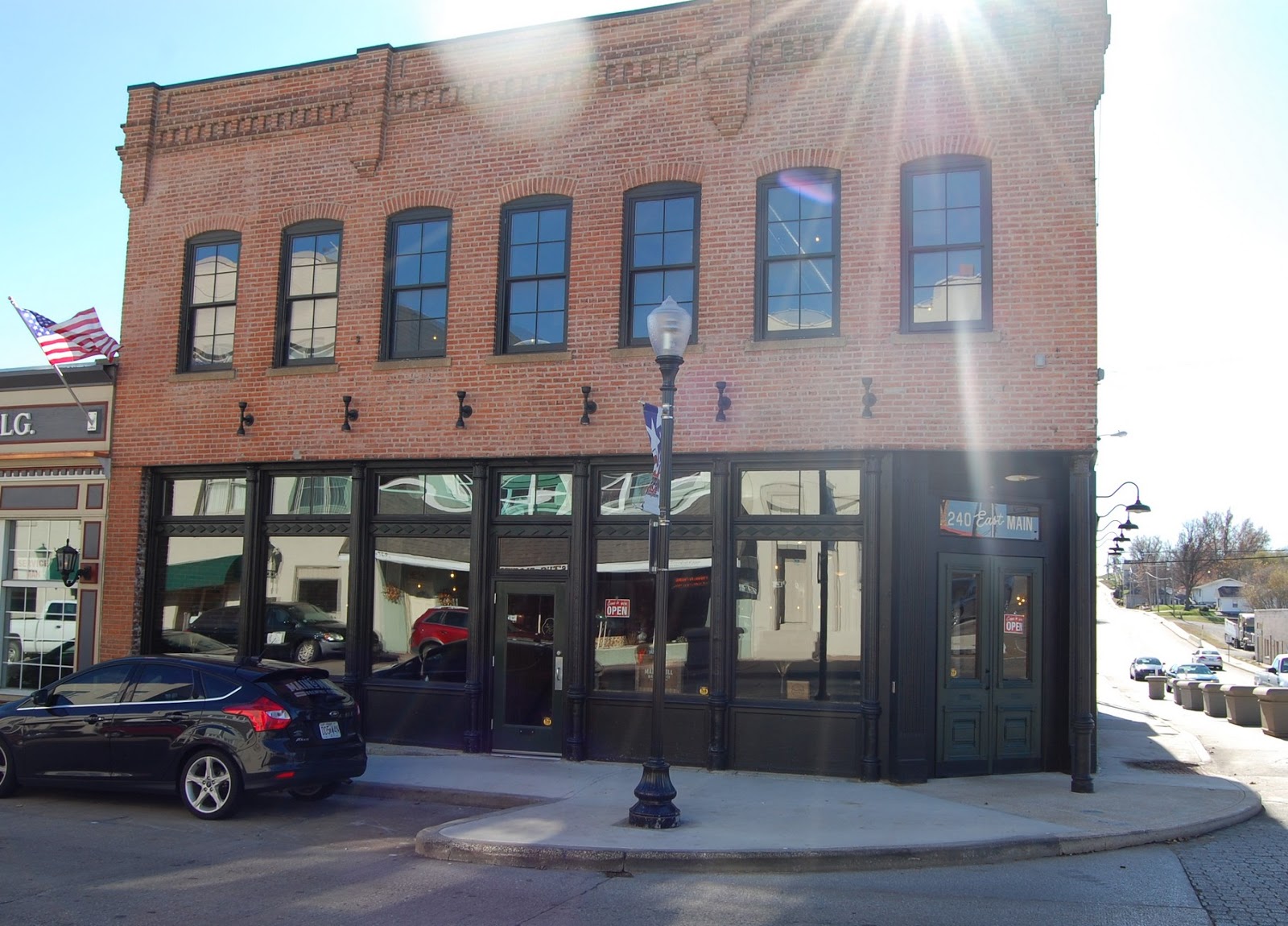 Eat and Critique ! Main & Mill Brewing Company