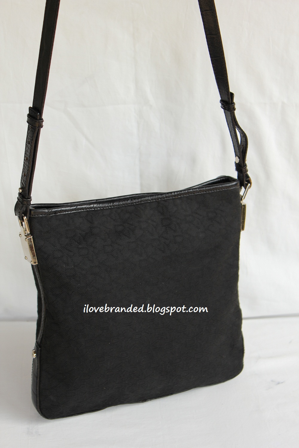 I Love Branded DKNY Black Signature Sling Bag (SOLD)