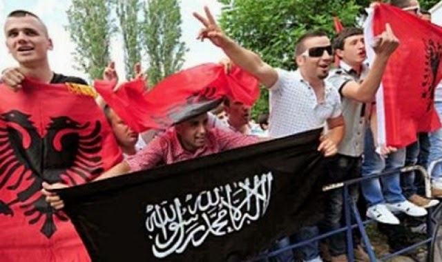 Τούρκοι και Άραβες το 35% όσων απέκτησαν αλβανική ιθαγένεια