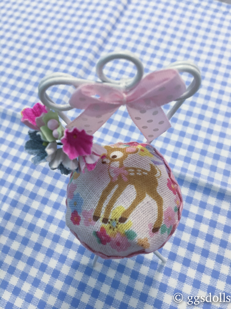 ggsdolls Redoing the Pin Cushion Chairs...