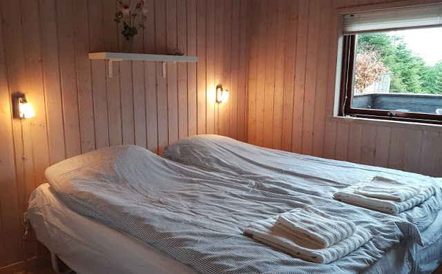 Persönlich und voller Charme: Dänemark-Urlaub im privaten Ferienhaus. Die Schlafzimmer waren liebevoll eingerichtet und das Wäschepaket würden wir jederzeit wieder buchen.