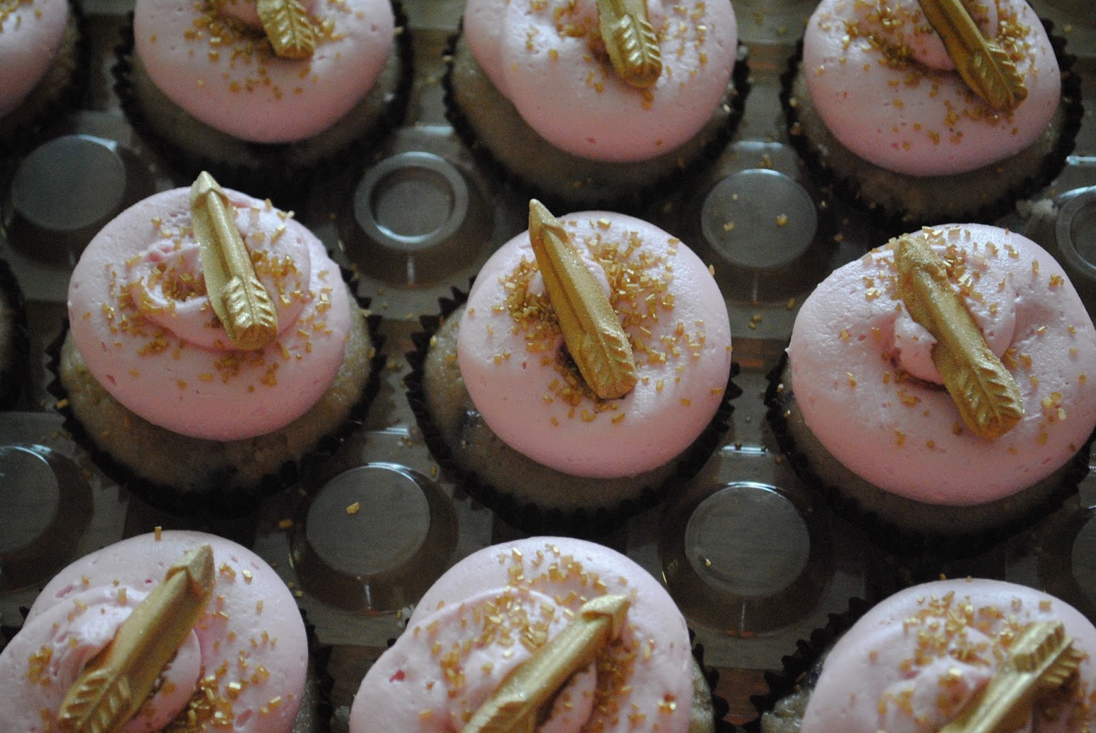 Juli Jacklin's Cupcakes Cupcakes, Cupcakes and more Cupcakes!