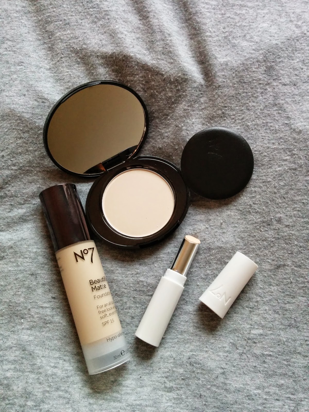 Baby Wizard No7 Haul Foundation,concealer and powder for pale skin