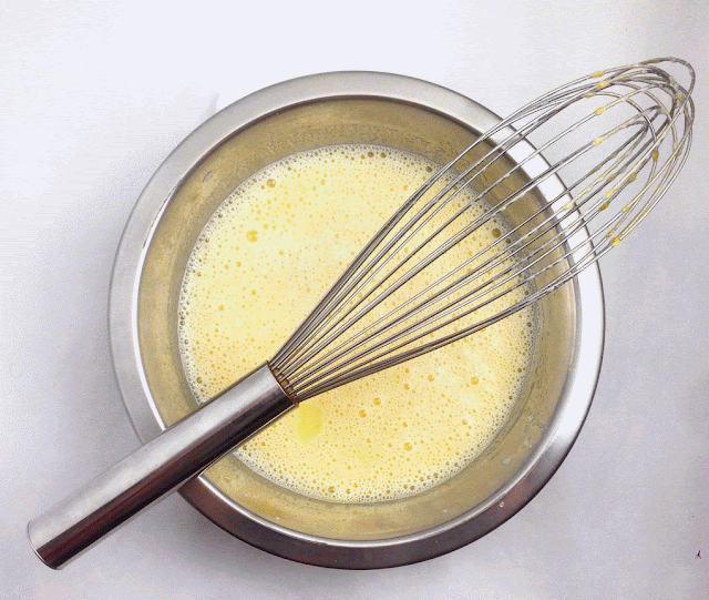 Tempering Egg Yolks for Creme Anglaise Tempering Egg Yolks for Creme Anglaise