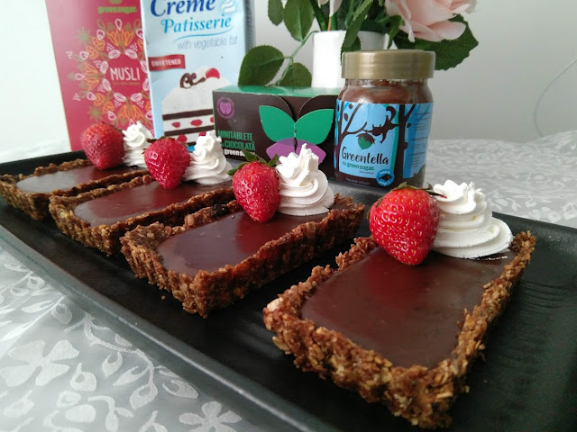 Tarta de ciocolată fără zahăr Tarta de ciocolată fără zahăr