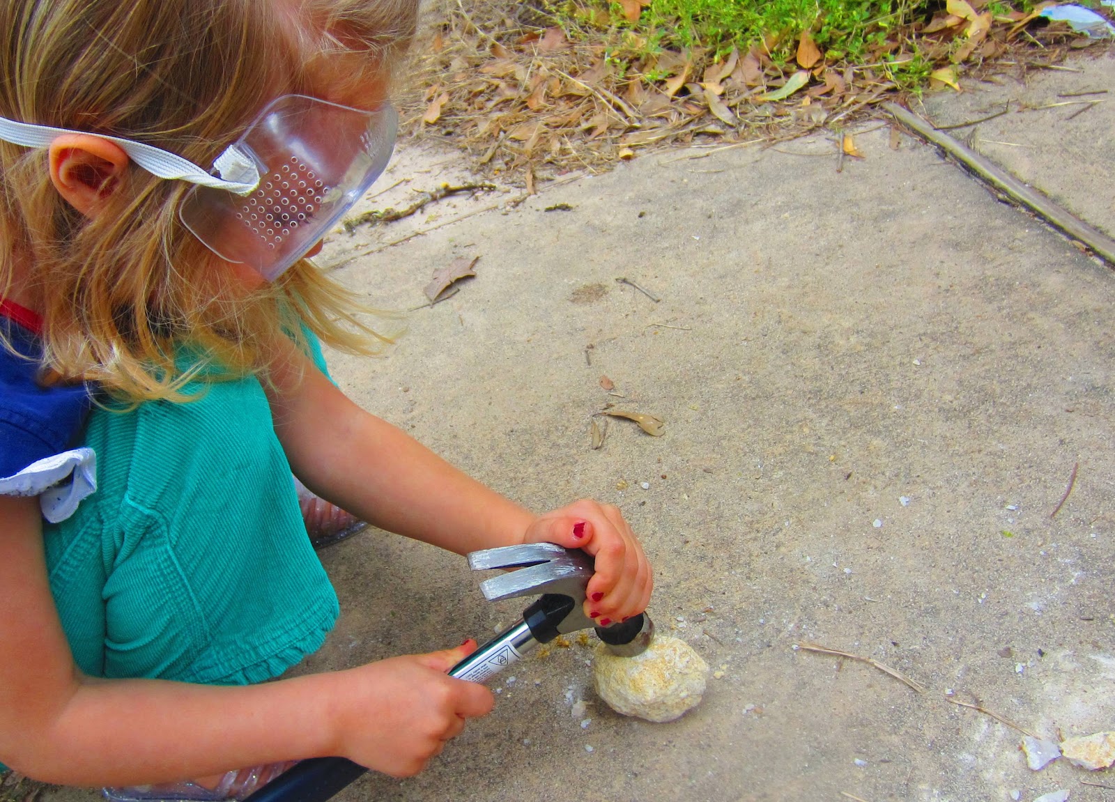 Break Open Real Geodes Kit Review & GIVEAWAY Preschool Powol Packets