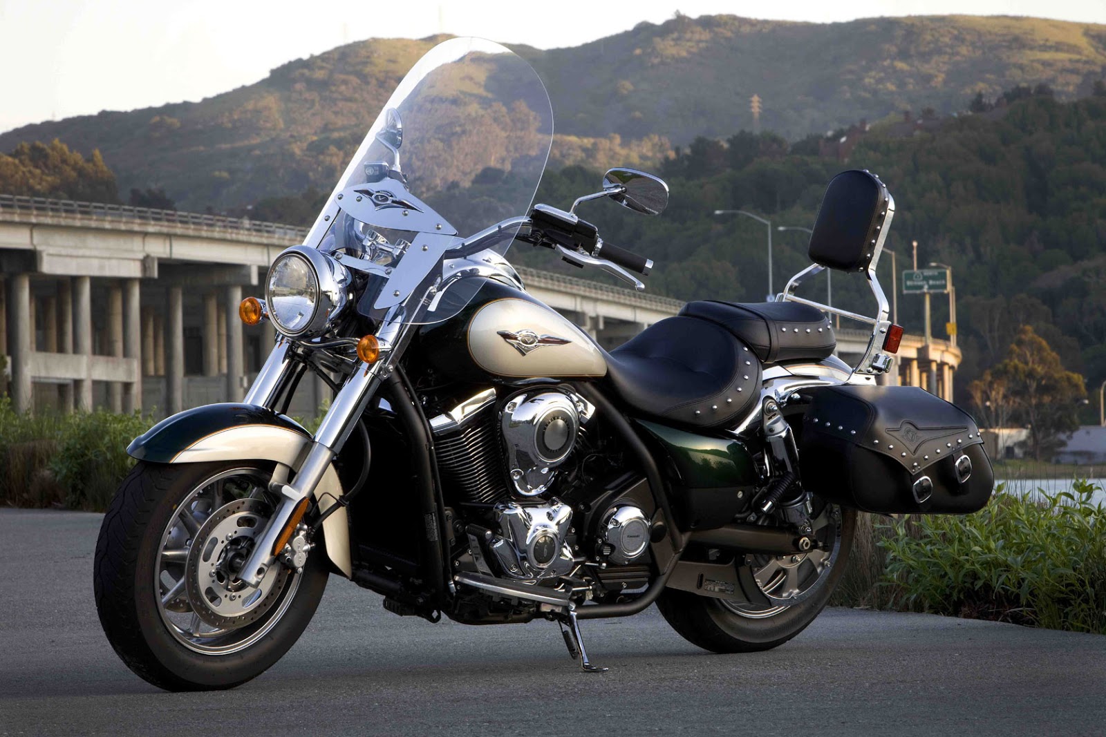 2010 kawasaki vulcan 2000 classic lt for sale